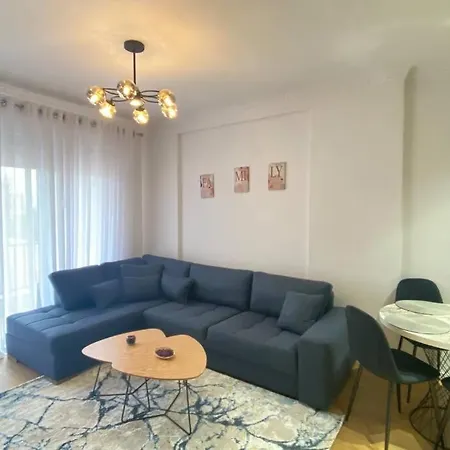Апартаменты Cozy Тирана